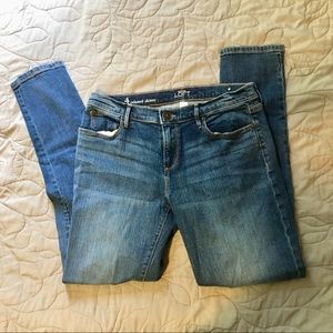 Ann Taylor Loft Relaxed Skinny Jeans Size 4